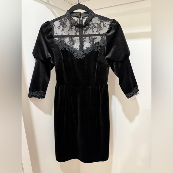 Lily brown velvet with lace dress - Picture 1 of 3